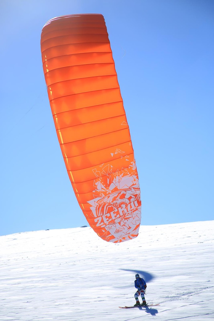 latawiec komorowy kite HQ Zeekai 19m RTF snowkite