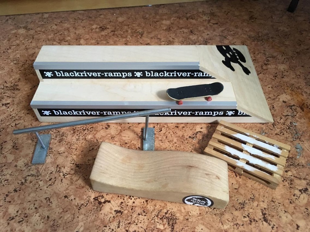 blackriver 4 przeszkody + Deska fingerboard