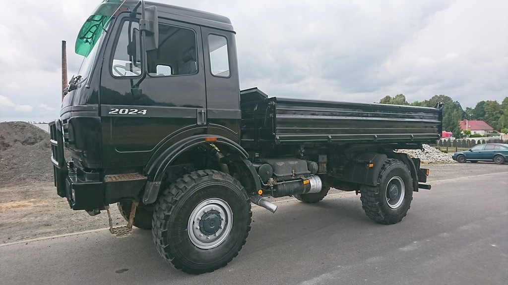 Mercedes Benz SK 2025 AK UNIMOG 4x4 7436473248 oficjalne archiwum