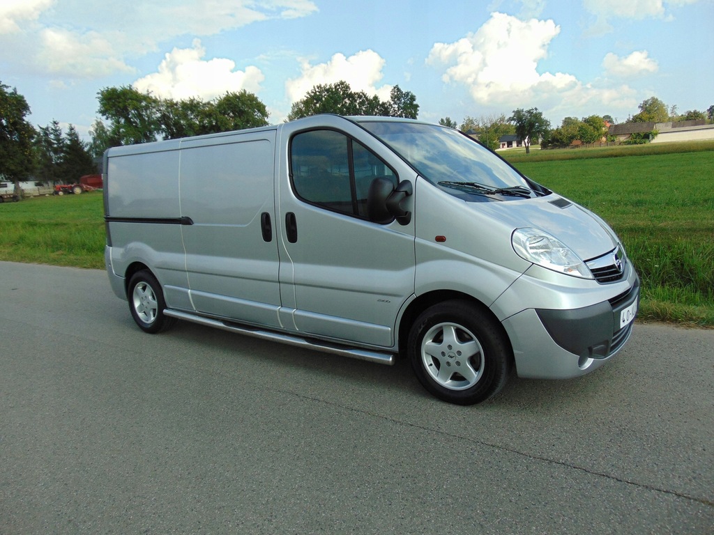 Opel vivaro 2