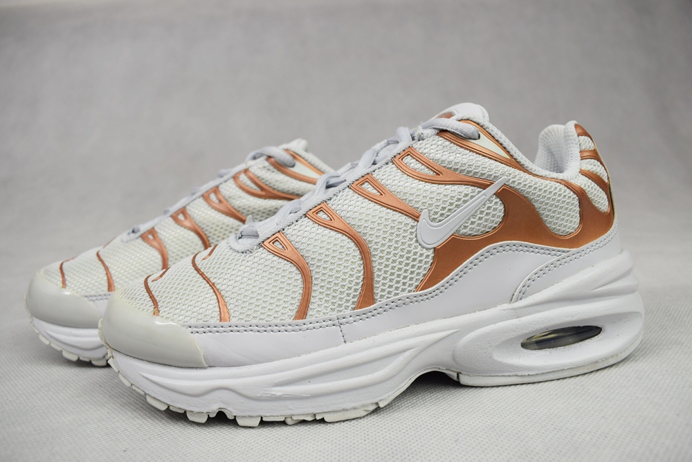 NIKE Air Max PLUS TN - buty sportowe (35)