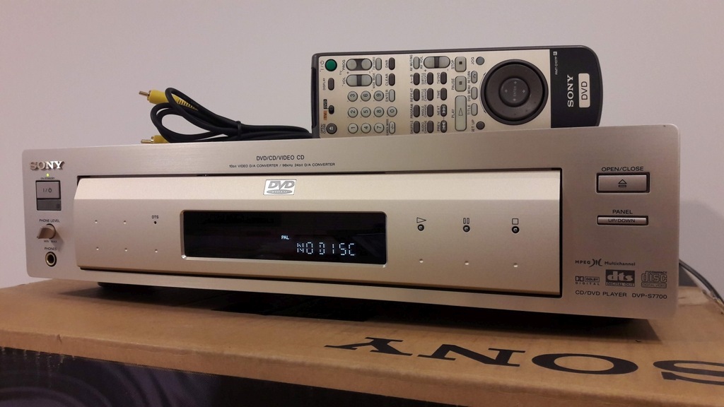 SONY DVP-S7700 + PILOT. MEGA STAN.