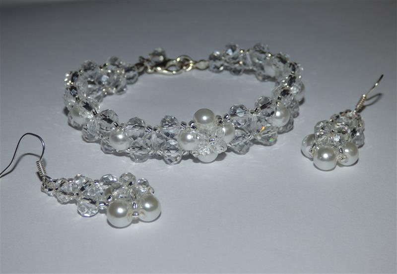 Komplet biżuterii białe perły kryształ