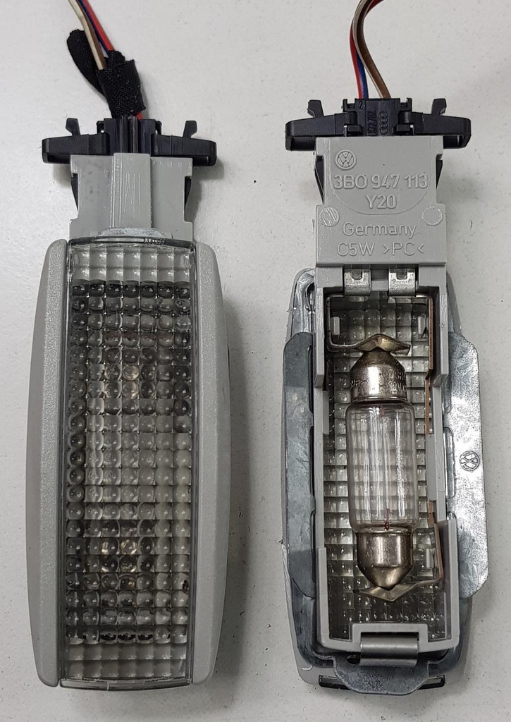 LAMPKA OŚWIETLENIE VW BORA GOLF 3B0947113 WTYCZKA