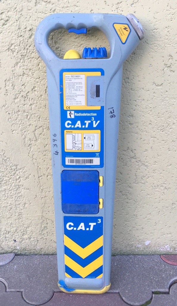 Radiodetektor wykrywacz kabli instalacji CAT 3 V