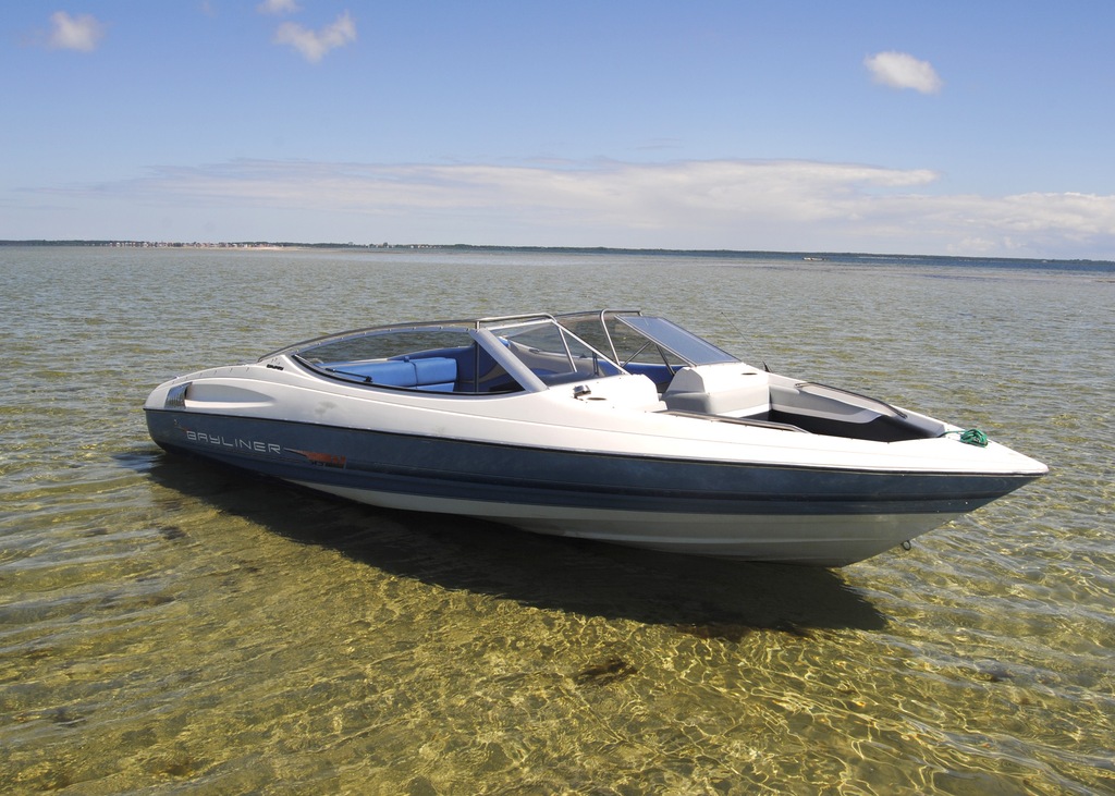 BAYLINER CAPRI 2050, VOLVO PENTA 4,3L, 210KM.