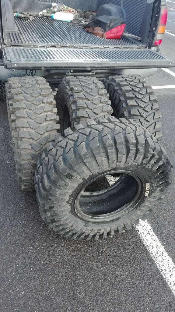 Maxxis Trepador Bias 37x12,5x16 Zmota Offroad