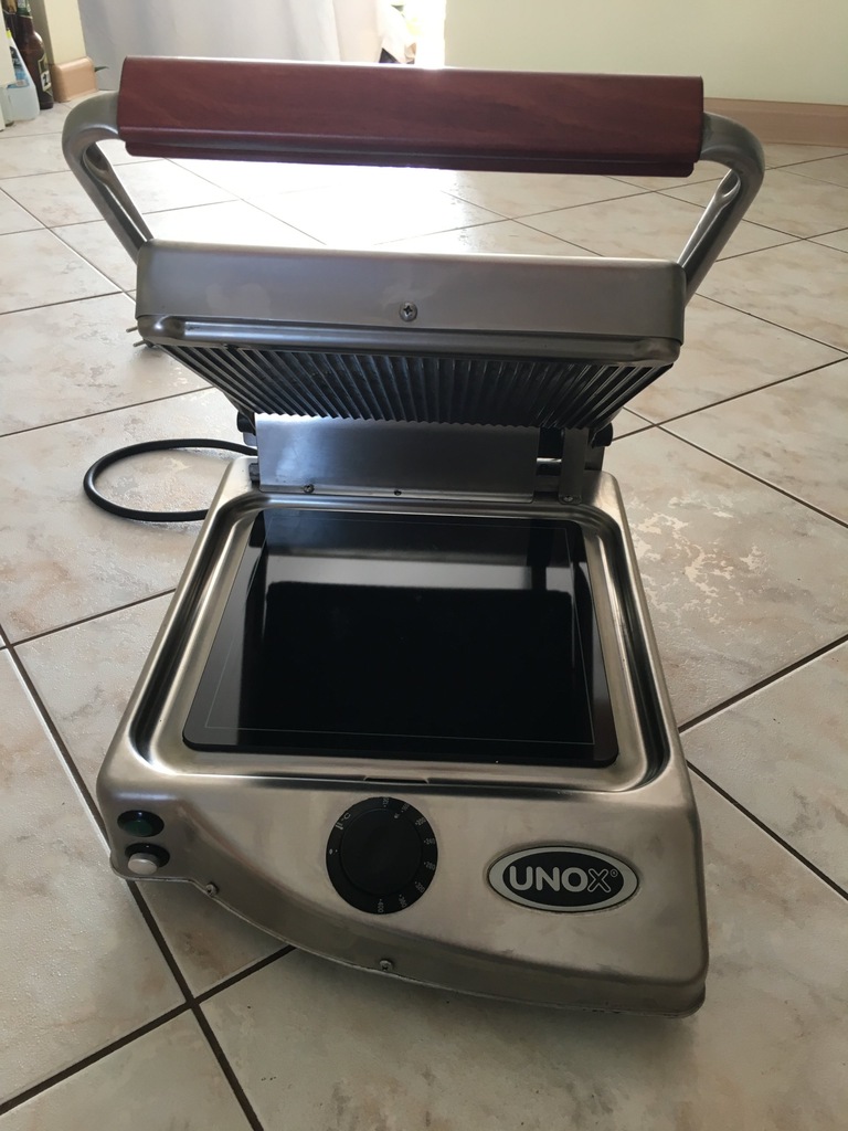 Kontakt grill ceramiczny gładki/ryflowany UNOX 1,5