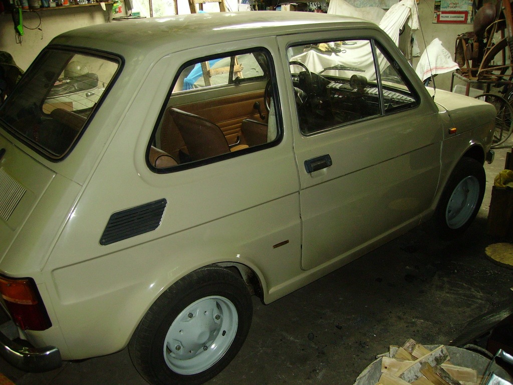  Polski  Fiat  126p garaowany oryginalny super stan 