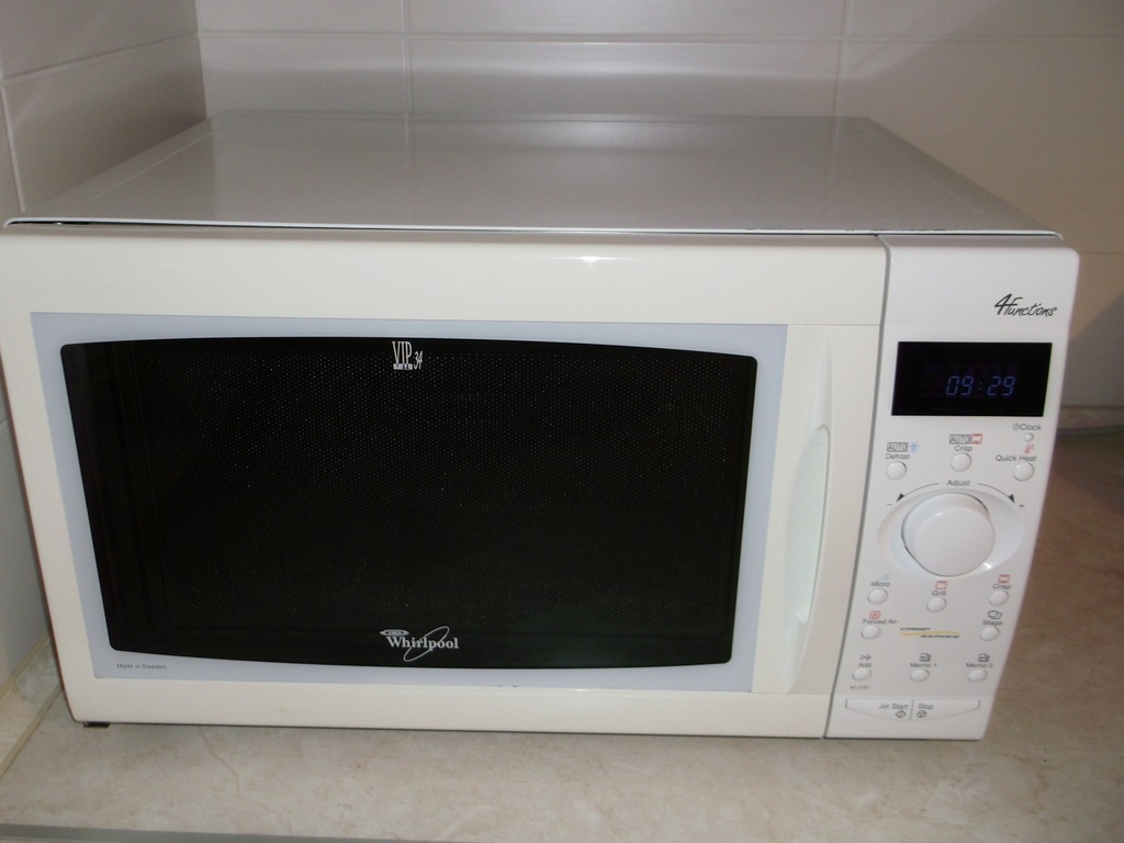 Duża kuchenka mikrofalowa WHIRLPOOL VIP 34 AVM230