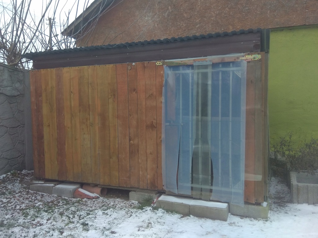 KOJEC DLA PSA Z 2 BUDAMI i PODŁOGĄ 2x3m ODESKOWANY