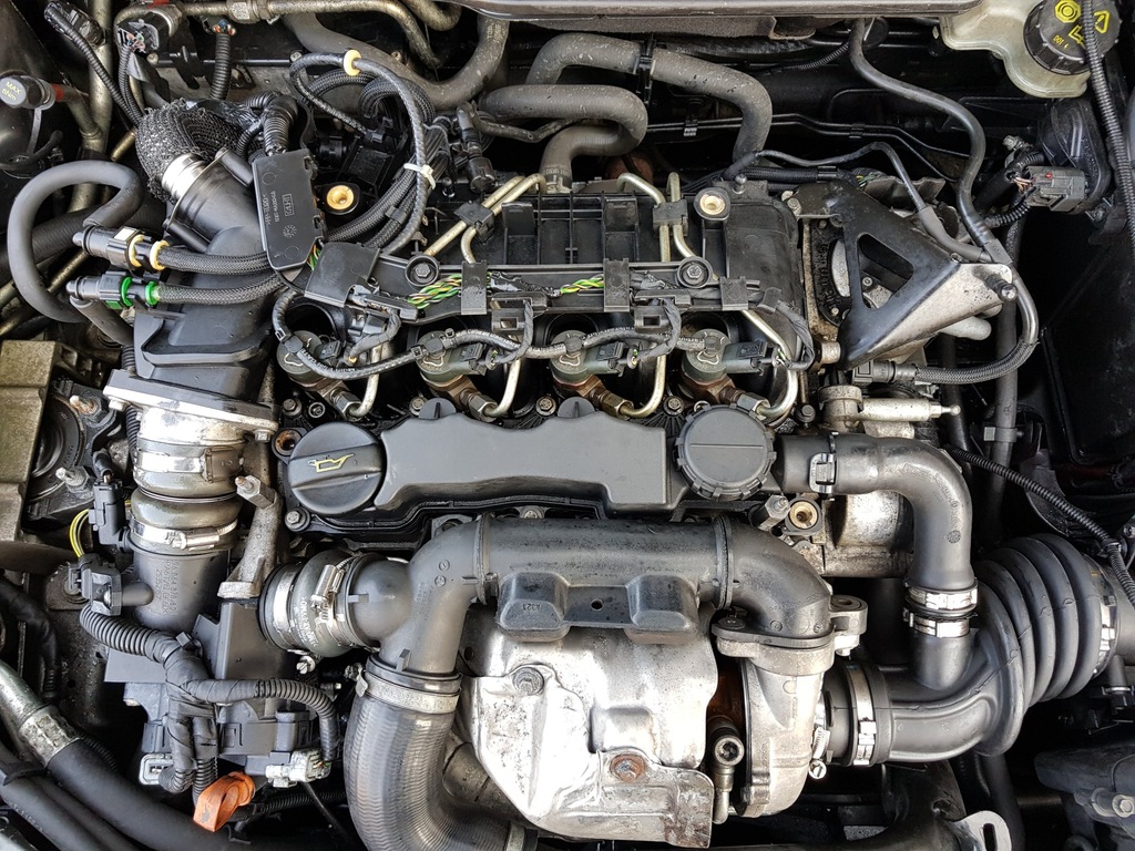 SILNIK VOLVO V50 1.6 DIESEL KOMPLETNY