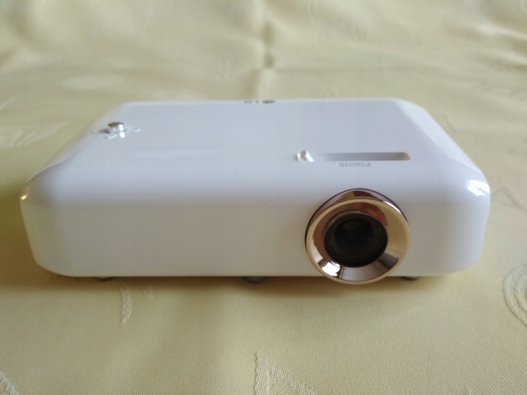 Projektor LG PH550G biały - nie używany