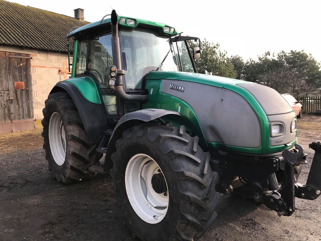 Valtra T140