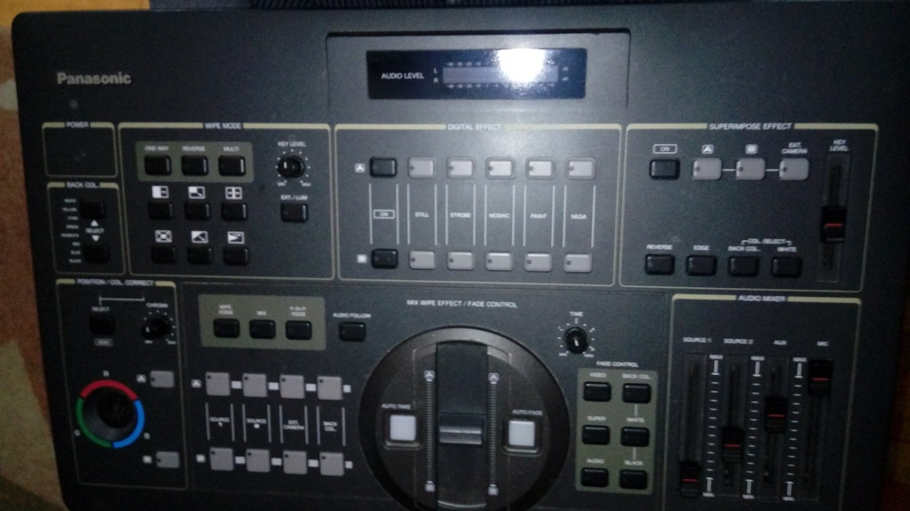 PANASONIC WJ-AVE7/G Digital AV Mixer - przenikanie