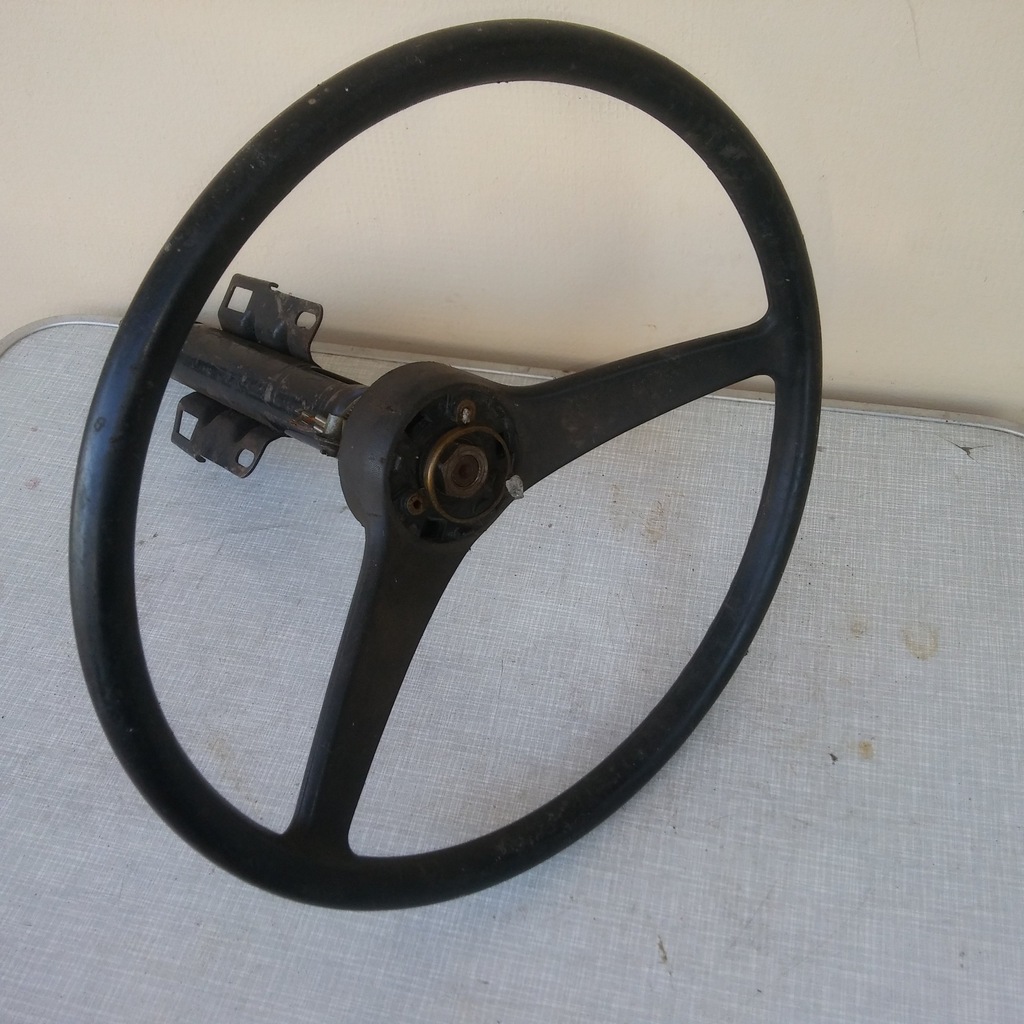 KIEROWNICA STAREGO SAMOCHODU - 002 140 001 *