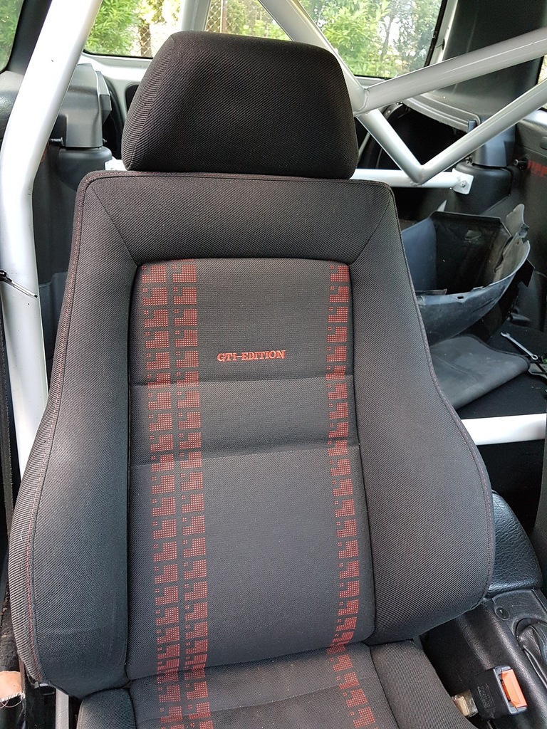 FOTELE KUBEŁKOWE RECARO VW GOLF GTI EDITION 7357774386