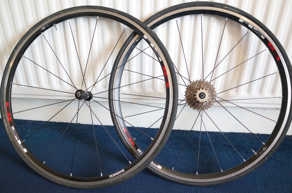 Koła Shimano RS10, z opony Vittoria, zębatka 10