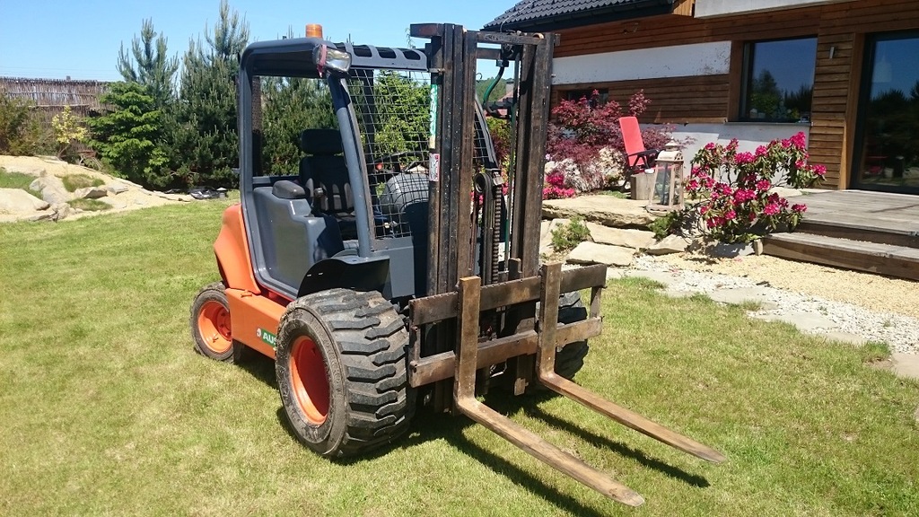 Wózek widłowy terenowy Ausa C150Hx4 triplex 2009r