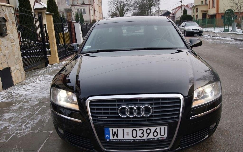 Audi A8 Long 4,2 L benzyna MPI Quattro