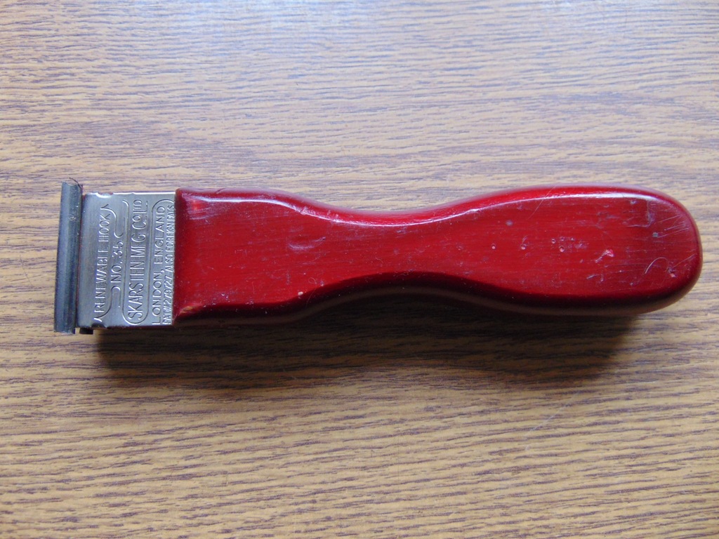 SKARSTEN SCRAPER No 35 LONDON ENGLAND MAR. SKROBAK 7233369390