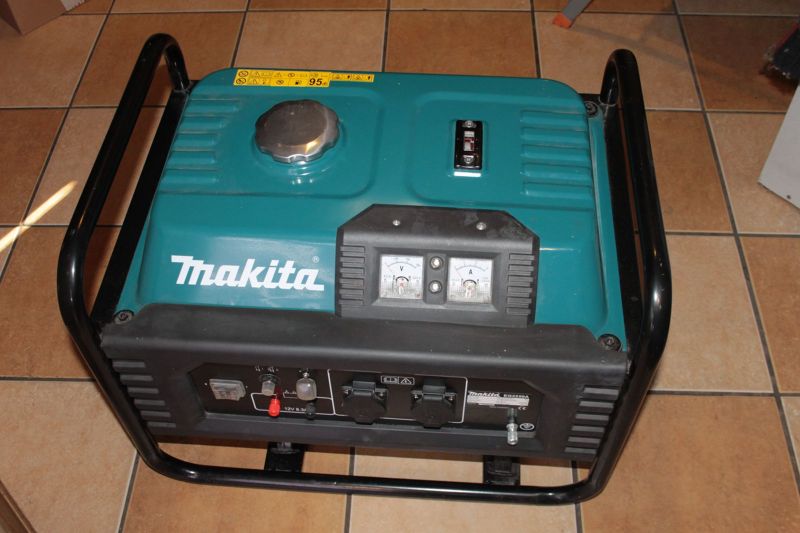 AGREGAT PRĄDOTWÓRCZY BENZYNOWY MAKITA AVR EG2250A