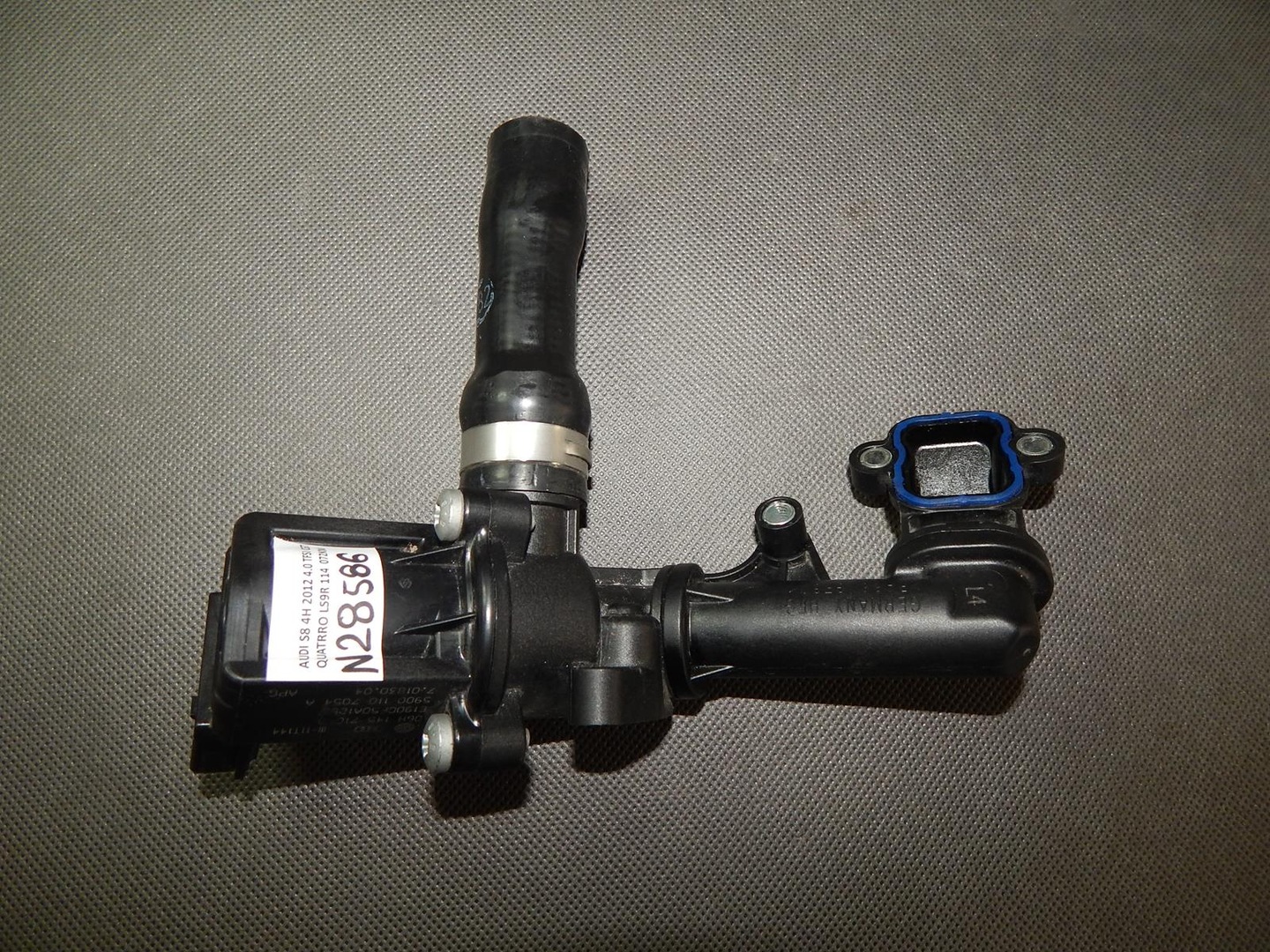 AUDI S8 A8 D4 PIPE SOLENOID VALVE 079145751F