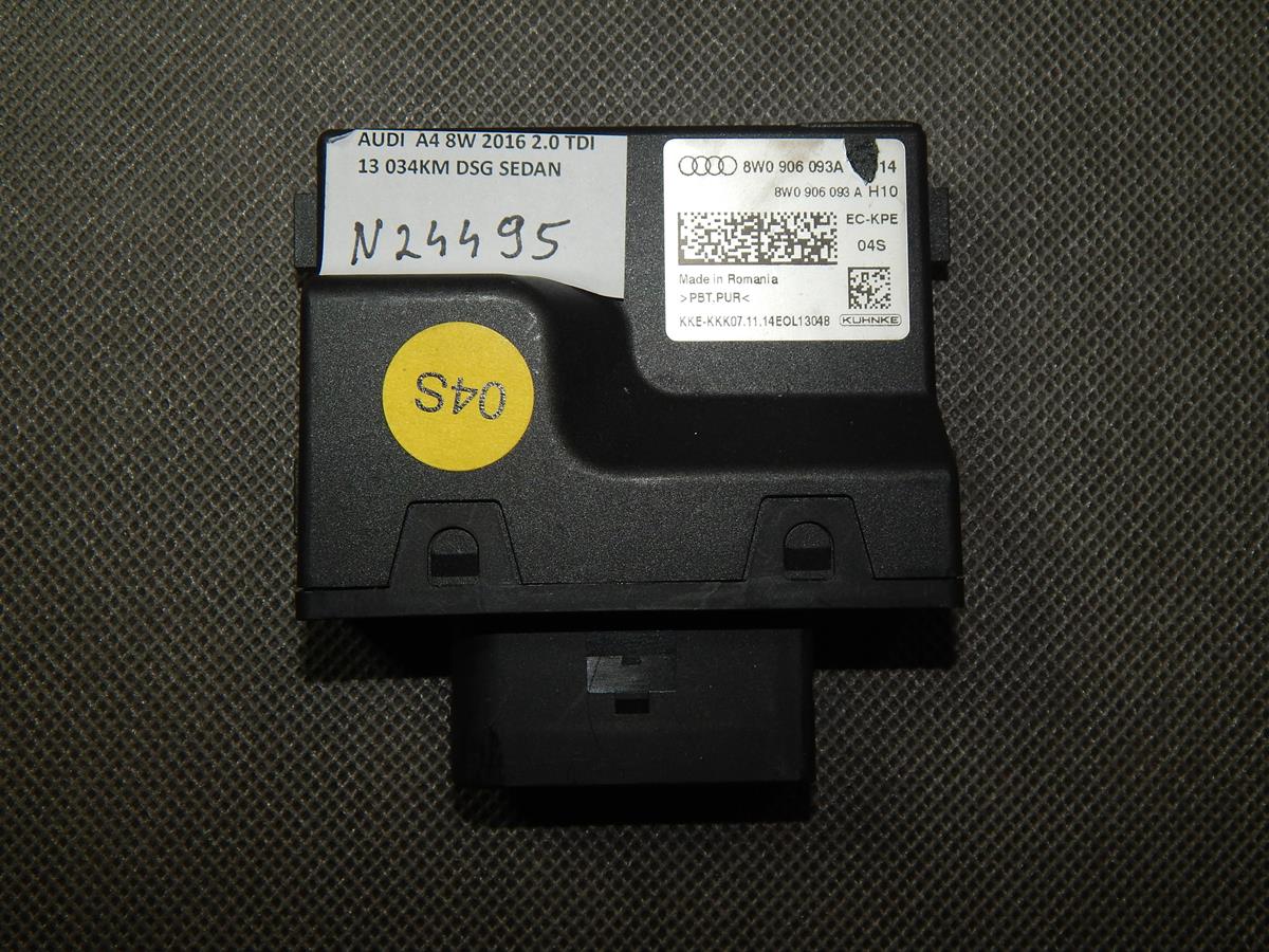 AUDI A4 B9 FUEL PUMP CONTROLLER 8W0906093A