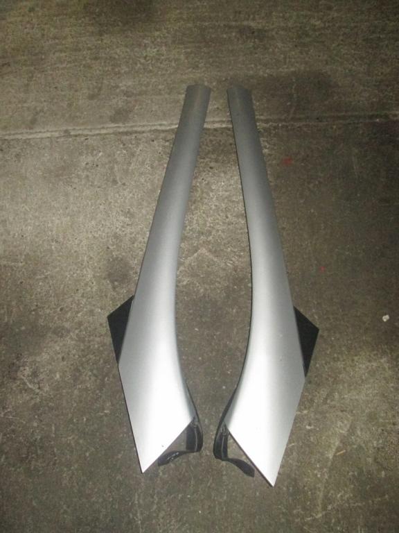 moulding spoiler pillar RENAULT SCENIC 3 13R