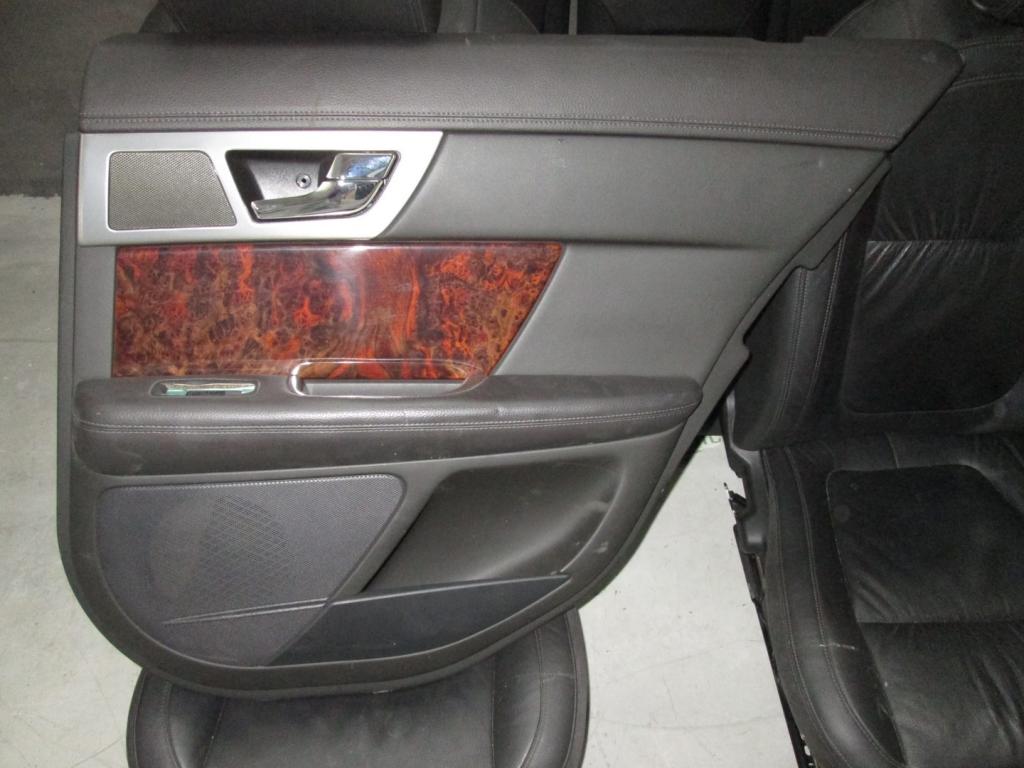 seats upholstery leather Jaguar XF Kombi 08r