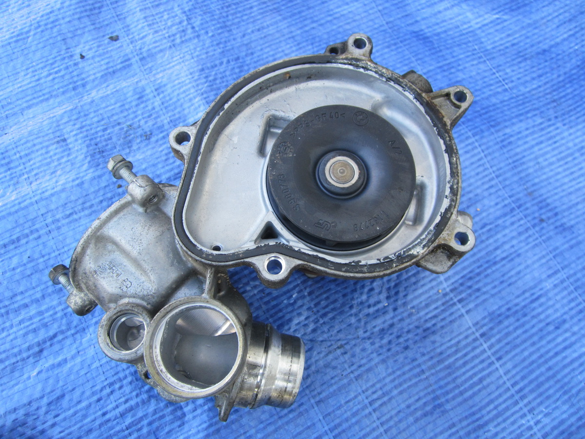 water pump BMW E65 4.8 V8 Lift 2006 7531859