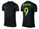 FUTBALOVÝ DRES NIKE ĽUBOVOĽNÁ POTLAČ 137-147 Značka Nike