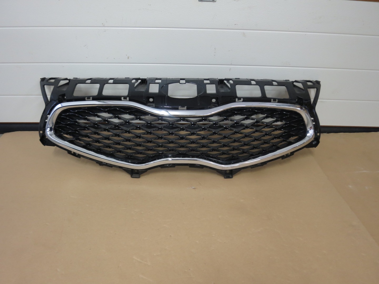 Kia Carens BK Kühlergrill FRONTGRILL Kühlergitter - Thumbnail 1