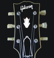 GIBSON symbol Diamond Hatch Custom Gitarová nálepka