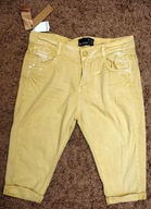 KRÓTKIE SPODENKI BERSHKA R 40