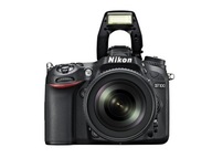 Lustrzanka Nikon D7100 korpus + obiektyw