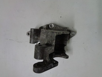 фото thumb №1, Kia carnival 2.5 v6 02-06 r основание генератора