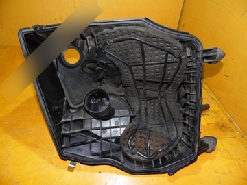 фото thumb №6, Корпус фильтра воздуха a6 c6 3.0 tdi 059133835e