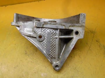 фото thumb №5, Кронштейн насоса впрыскивающая citroen c8 2.0 hdi 96389217