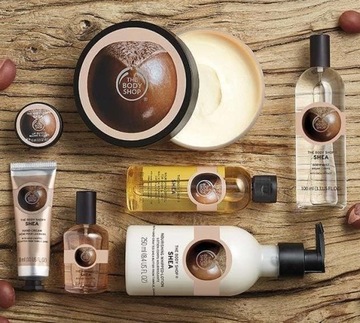 THE BODY SHOP Питательный шампунь для сухих волос SHEA RICHLY SHAMPOO 400 мл