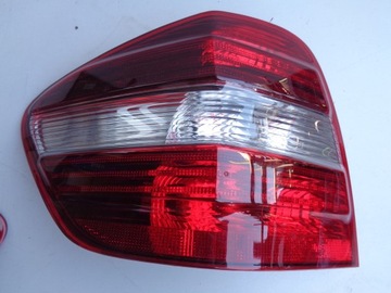 фото thumb №1, Лампа ліва задня mercedes ml w164
