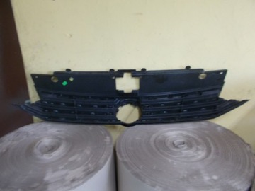 фото thumb №2, Решётка решётка радиатора vw passat b8