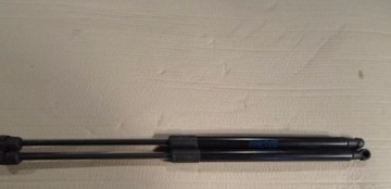 Skoda fabia ii приводы крышки багажника 5j6827550 фото №1