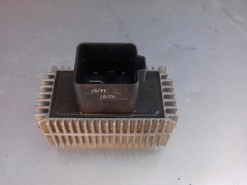 Opel vectra b 2.0dtl реле свечей 90508974 фото №1