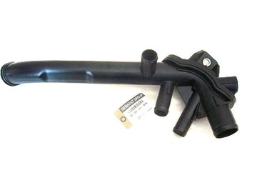 Трубка штуцер колено 1.5 dci renault megane modus scenic 8200557908 фото №1