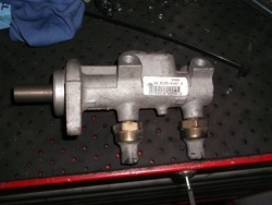 mercedes-benz oe A0004463089 насос