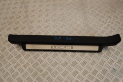 накладка порога молдинг правый передний lexus GS 300 H