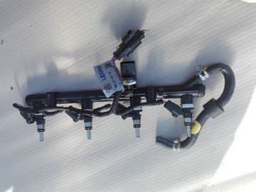 Audi a3 8v 2. 0tfsi distributor fuel nozzles 06k133681c/ 06l906031a, фото