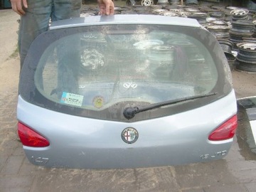 Alfa romeo 147 крышка задняя зад со стеклом хорошее состояние целая, фото