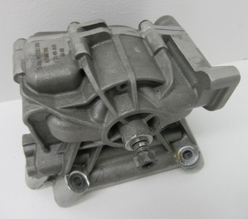 Oil pump bmw g11 g30 4.4 750i xdrive n63b44c, фото